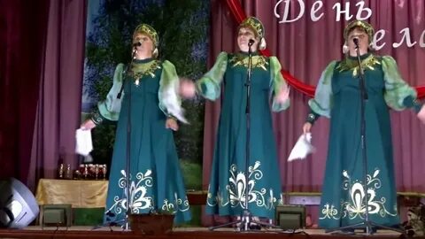 Песня живет село родное ансамбль