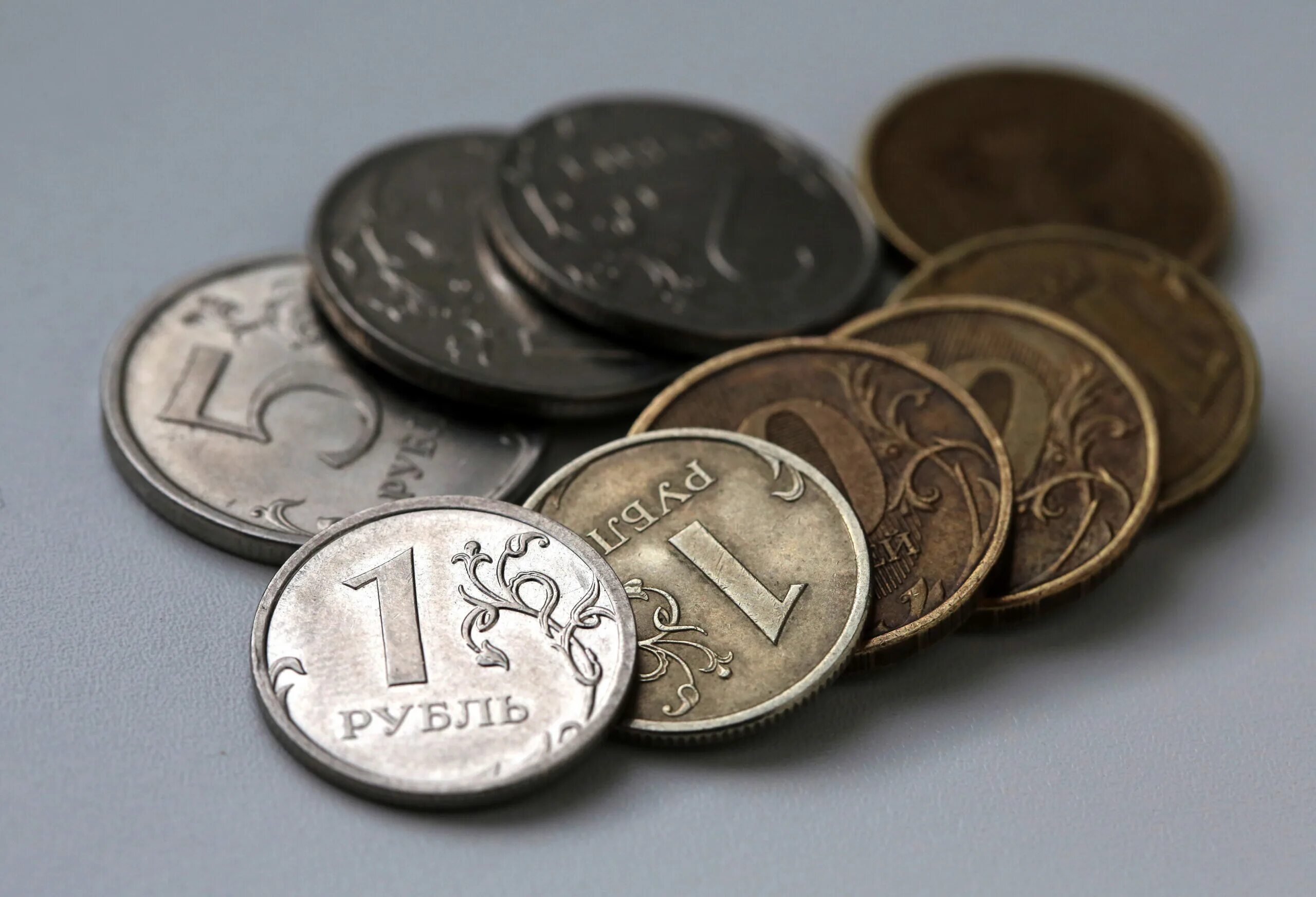 Какие валюты рубля. Российский рубль. Валюта рубль. Русский рубль. Рубль Национальная валюта.