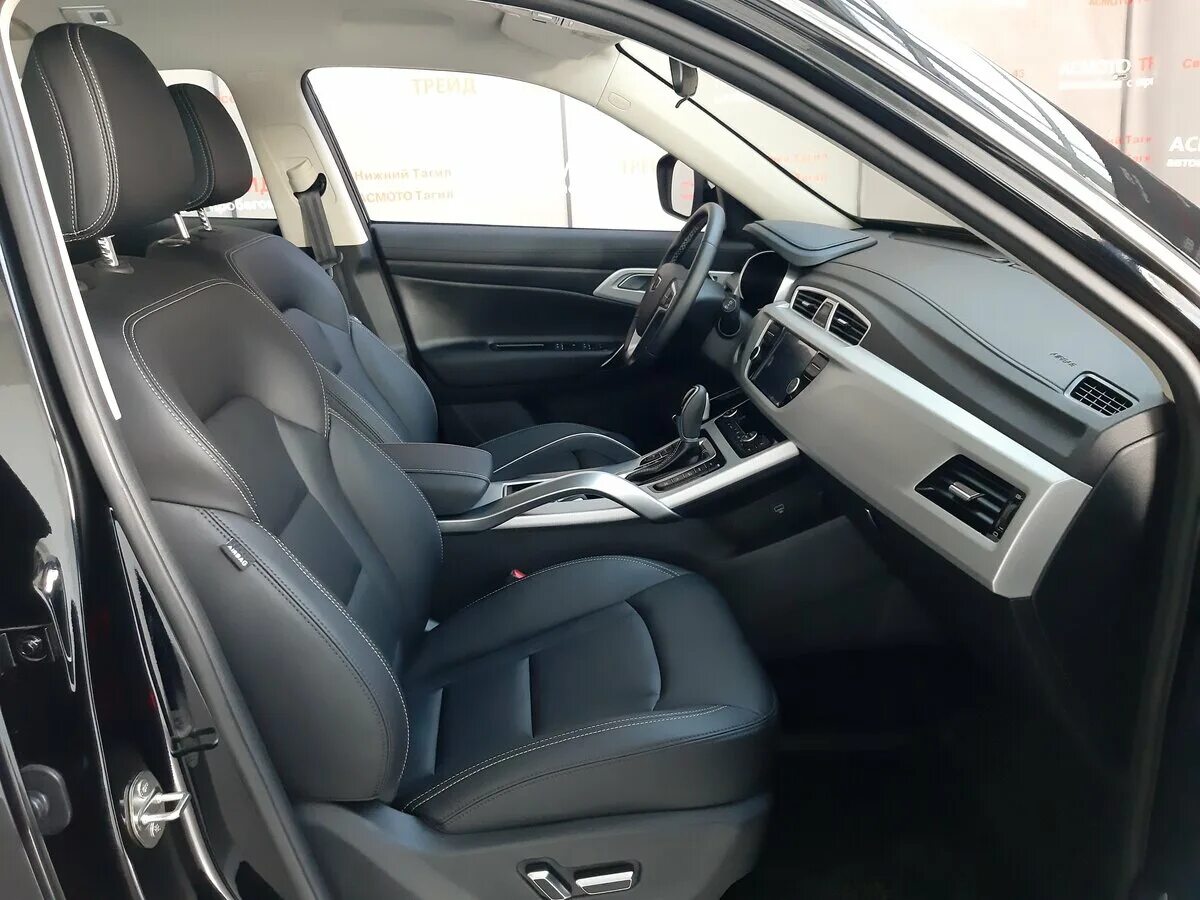 Geely emgrand x7 interior. Geely emgrand 7 interior. Kia sorento 2012 салон. джили эмгранд х7 салон. джили атлас внутри.