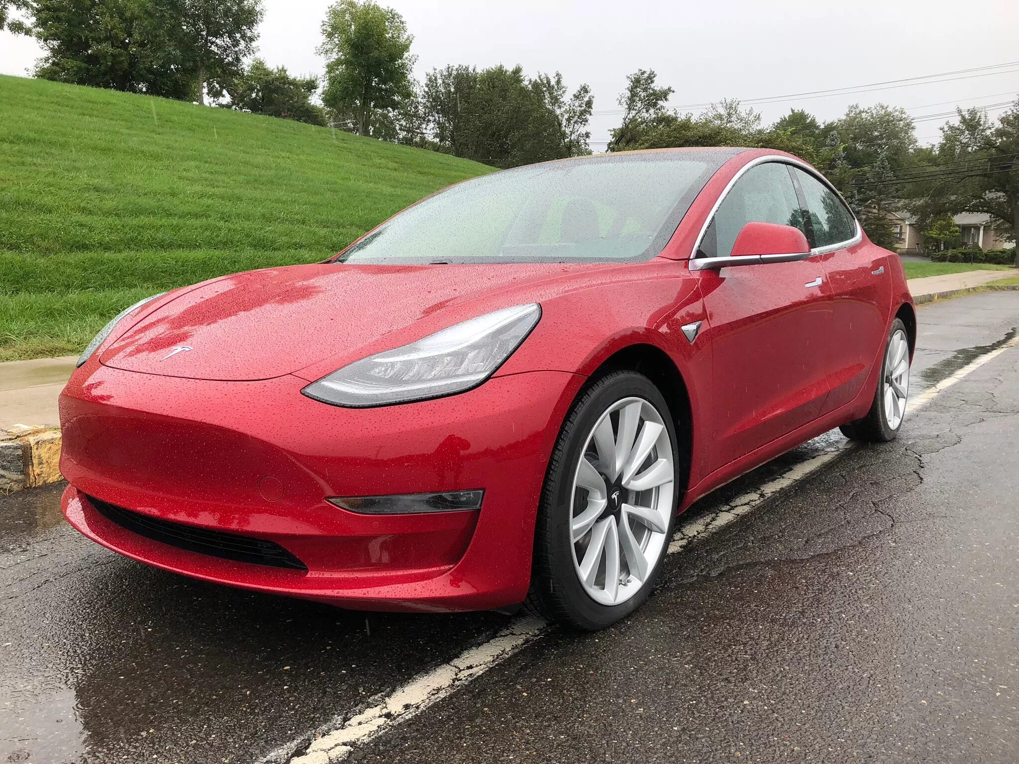 Тесла какой машина. Tesla model 3. Электромобиль Тесла. Электроавтомобиль Тесла модел 3. Тесла модель s3.