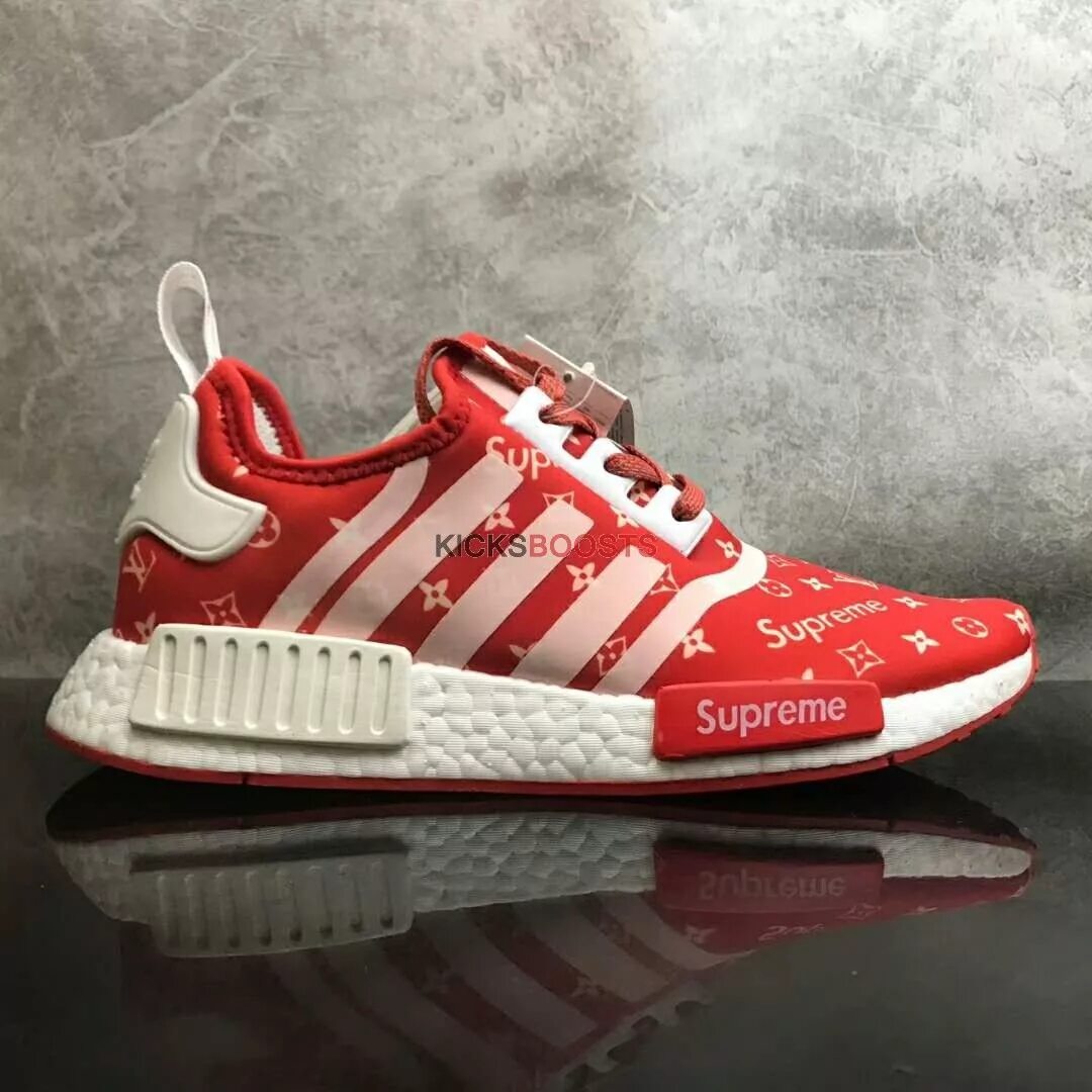 Луи или адидас. Адидас Supreme. Adidas Supreme NMD. Adidas x Supreme x Louis Vuitton. Adidas Supreme коллаборация.