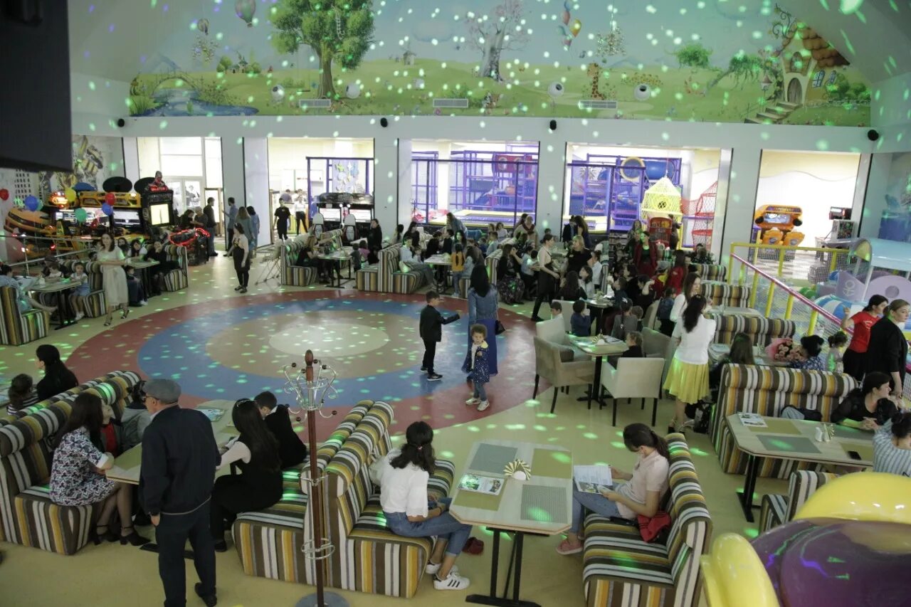 Детский клуб солнышко в дербенте фото. Солнышко дербент. Детский развлекательный центр в дербенте солнышко. Магазин малыш дербент. Солнышко дербент.