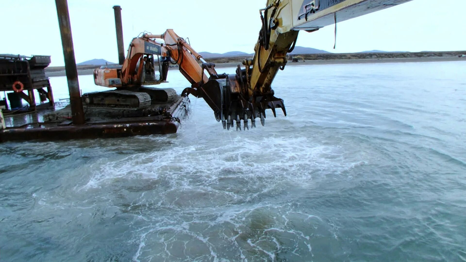 Содержание золота в морской воде. Золотая лихорадка баренцево море. Золотая лихорадка баренцево море. Золотая лихорадка баренцево море. Золотая лихорадка баренцево море.