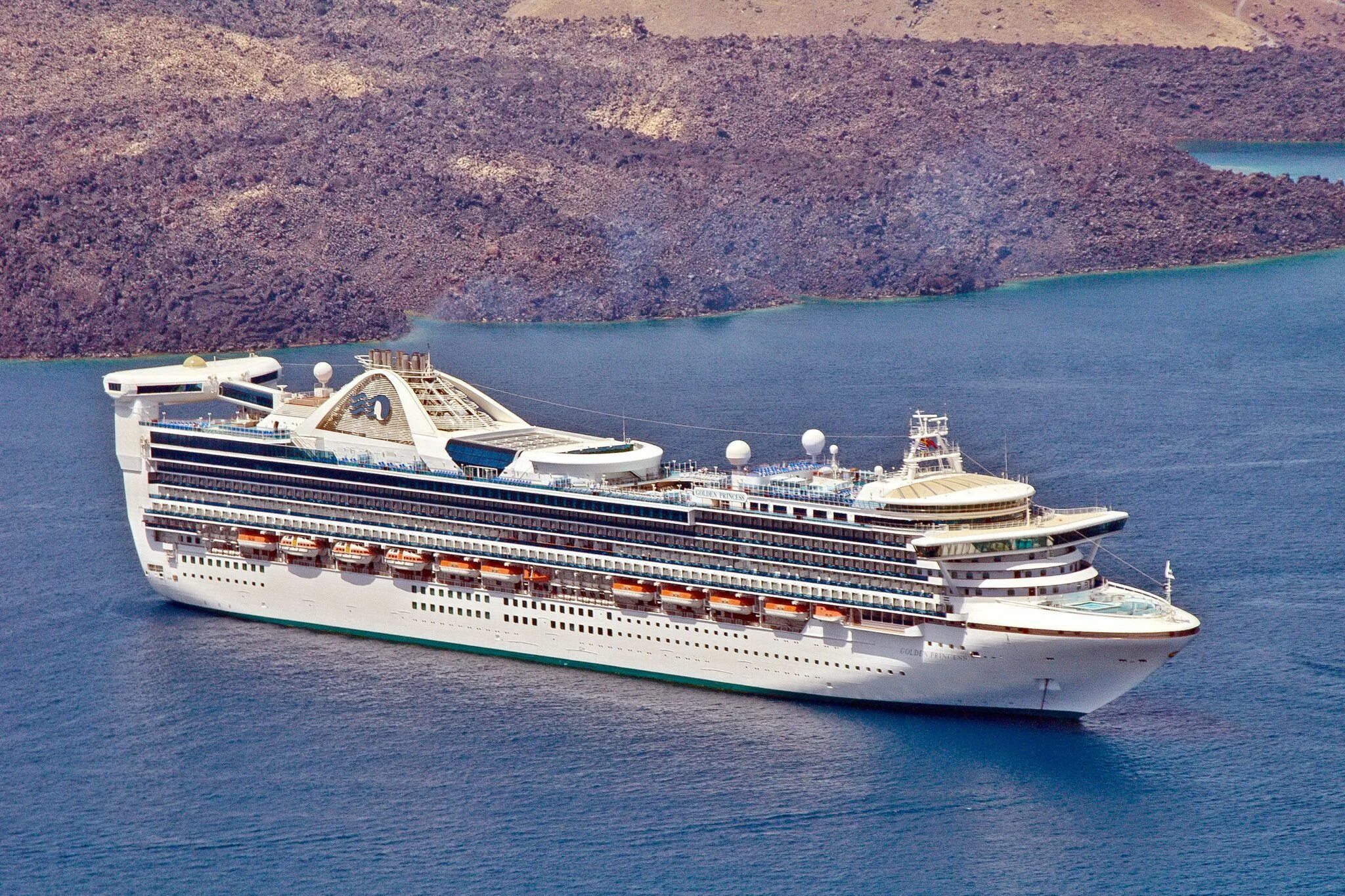 Лайнер: msc bellissima 5* - msc cruises. Кому принадлежит лайнер. Корабль оазис морей. Корабль на 100 пассажир. Корабль harmony of the seas.