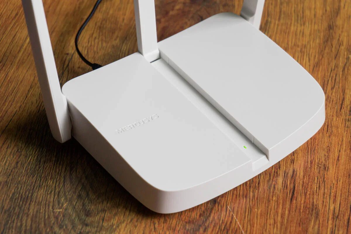 Wi fi роутер mercusys ac10. Маршрутизатор mercusys mw306r. mercusys mw306r. mercusys ac10. router выглядит как белый кубик.