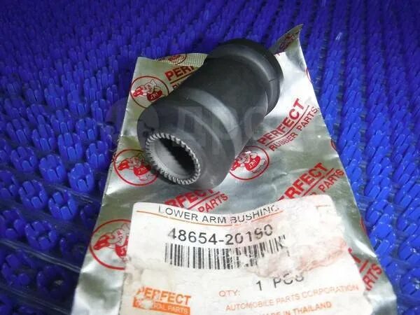 Тойота калдина st191 передняя подвеска сайлентблоки. 48655-44010 сайлентблок на тойота. Сайлентблок переднего рычага калдина. Сайлентблок sat st-48654-0d040. Сайлентблок sat st-48725-20220.