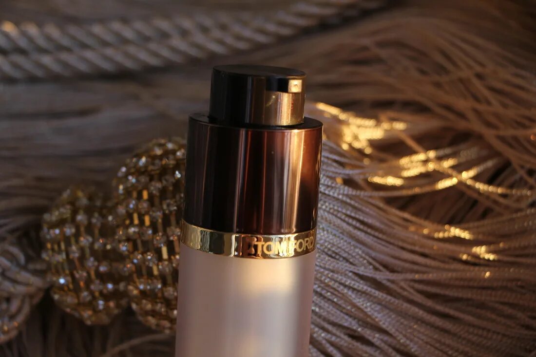 Tom ford skin illuminating powder duo 01 moodlight. Tom ford illuminating. Tom ford праймер. Tom ford illuminating primer. Tom ford illuminating primer.