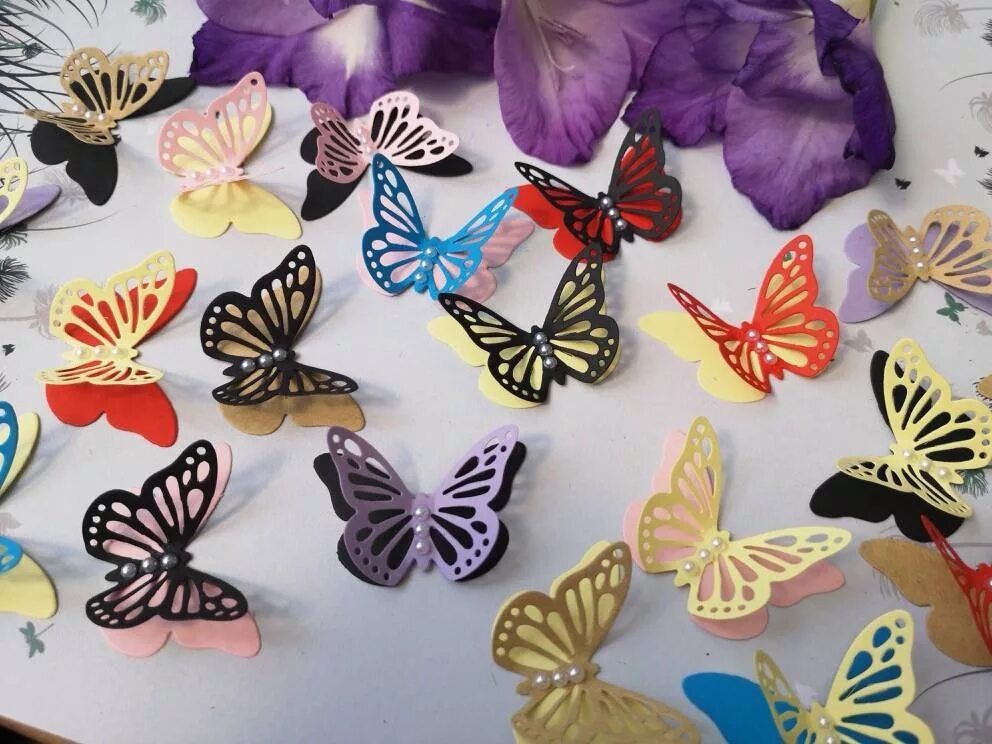 Объемные бабочки. Поделка бабочка. Объемные бабочки из бумаги. Разноцветные бабочки. Объемная бабочка из бумаги своими руками
