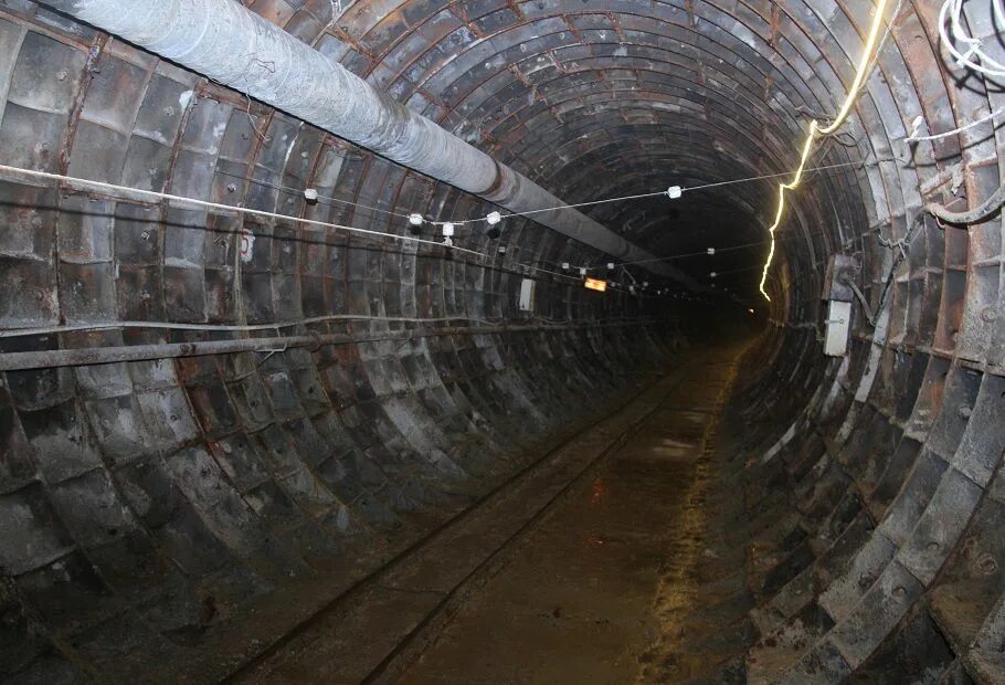 Рабочие прокладывают тоннель 500 3 10. Бакинский метрополитен Ходжасан. Ходжасан станция метро. Метро Баку Ходжасан. Станция Бакинского метрополитена «Ходжасан».