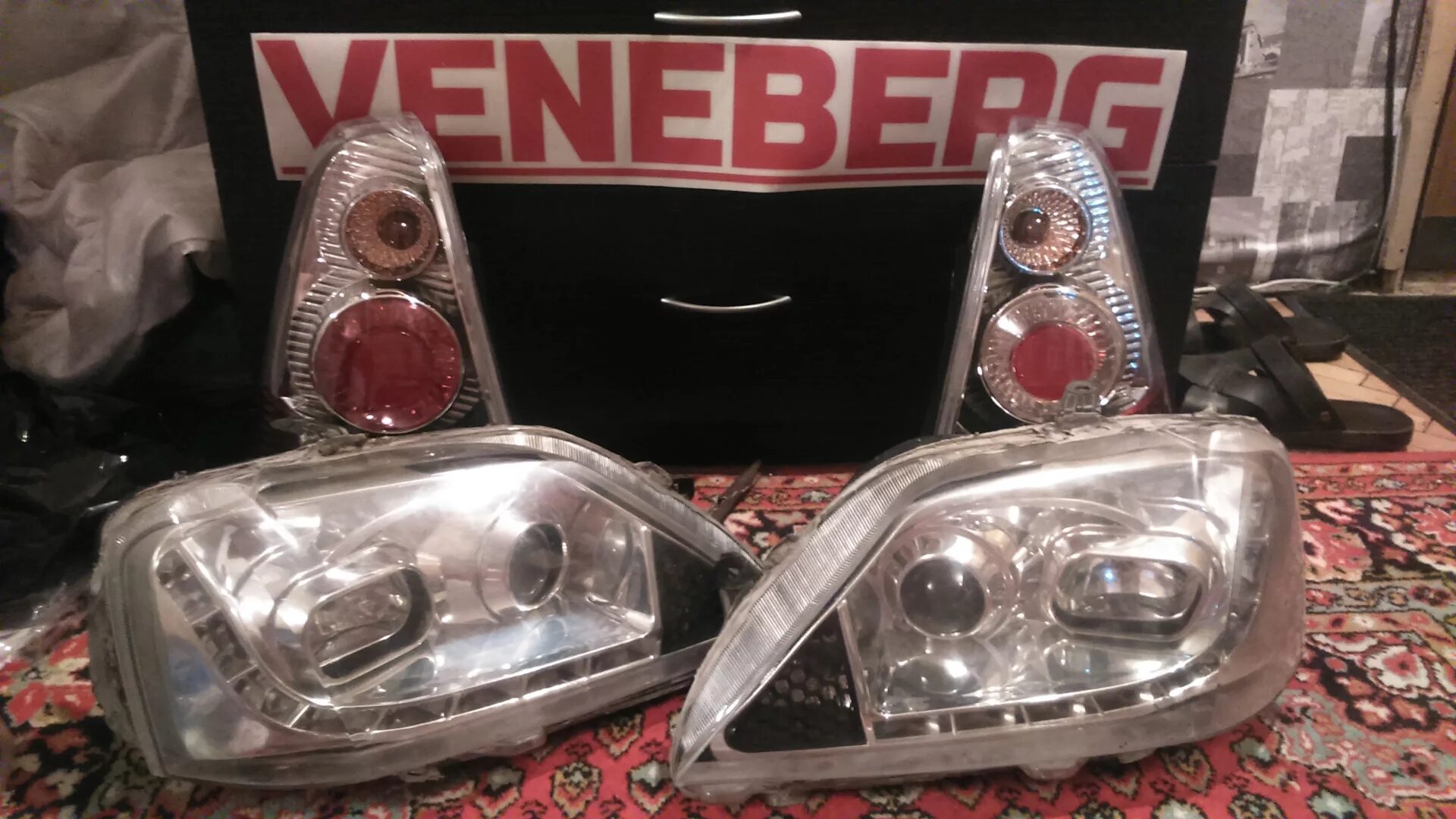 Блок фара рено логан 1. Фара передняя левая рено логан 1. Фара передняя правая рено логан 2 2022 артикул. Фара рено логан 2007. Фара левая рено логан 1 2008г.