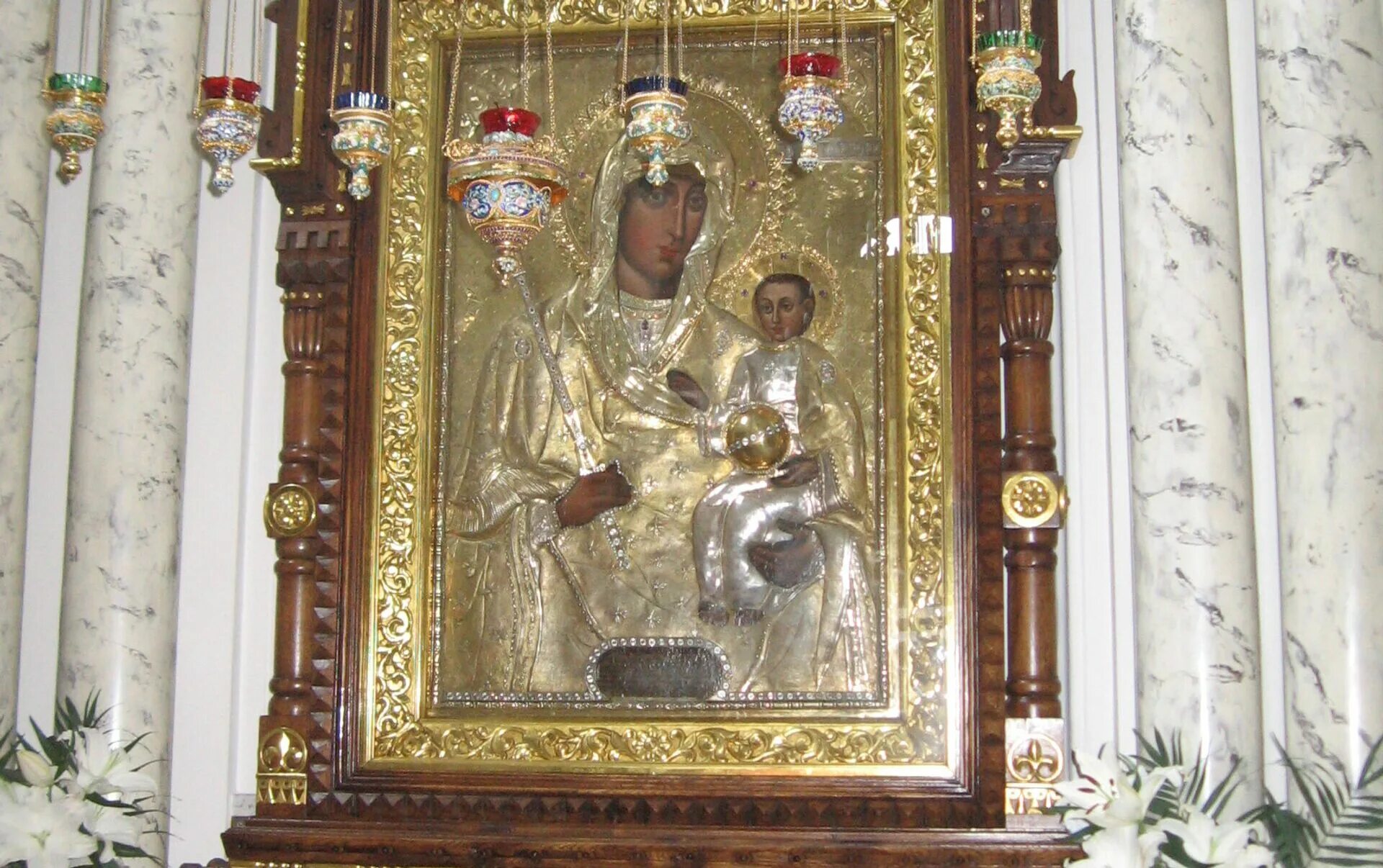 Минская икона божией матери фото. Икона минской божьей матери в минске. Минская икона божией матери. Иконы минск. Иконы минск.