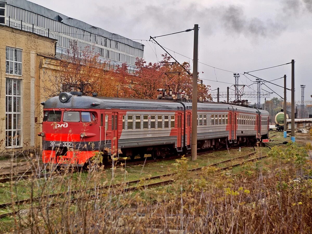 Ржд валуйки. Эр9пк-332. Валуйки эр9п. Локомотивное депо Купянск ТЧ-15. Локомотивное депо Валуйки.