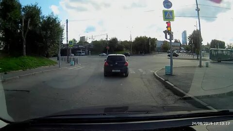 Подъезжаем к перекрестку