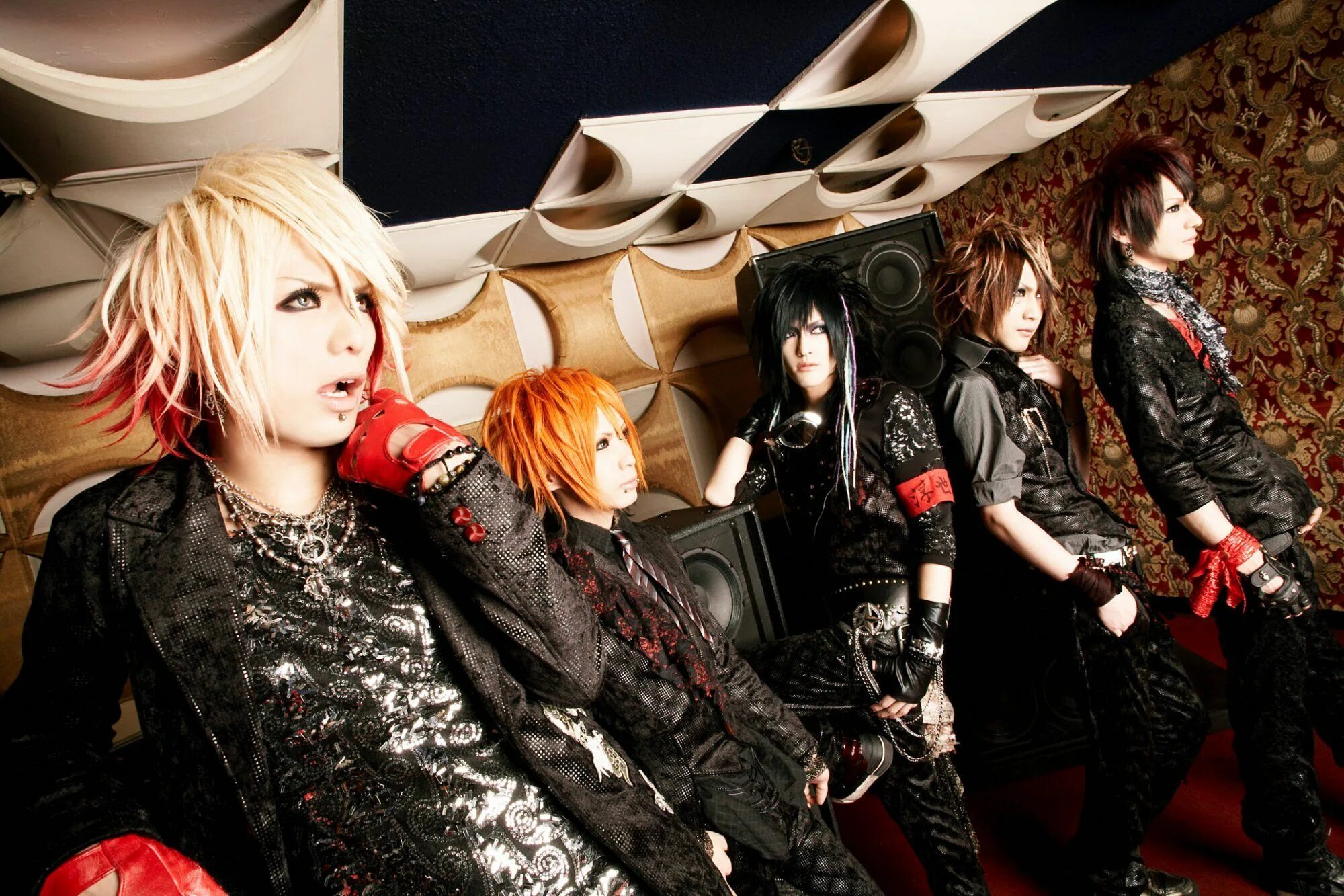 Группа d l. Группа d=out. D Visual Kei Band. Коуки (d= out). Кружка 'Visual Kei 4'.