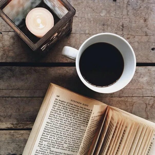 Утро с книгой. Книга каждое утро. Книга каждое утро. Погружаюсь в его слово. Завтра не наступит никогда.