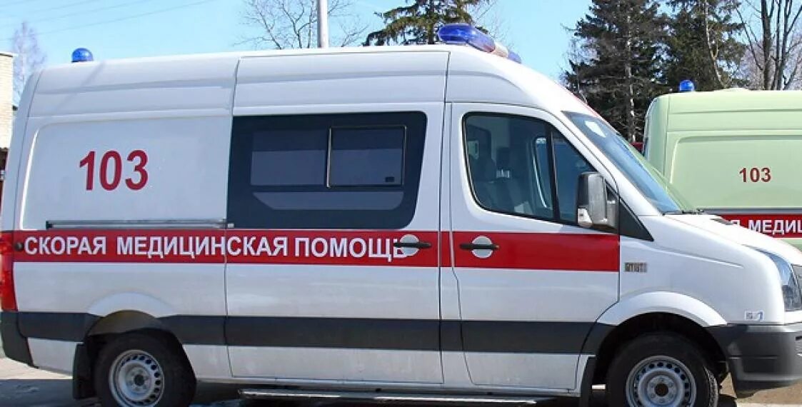 103 номер скорой. 103 скорая. скорая машина 103. скорая медицинская помощь 103 машинка.