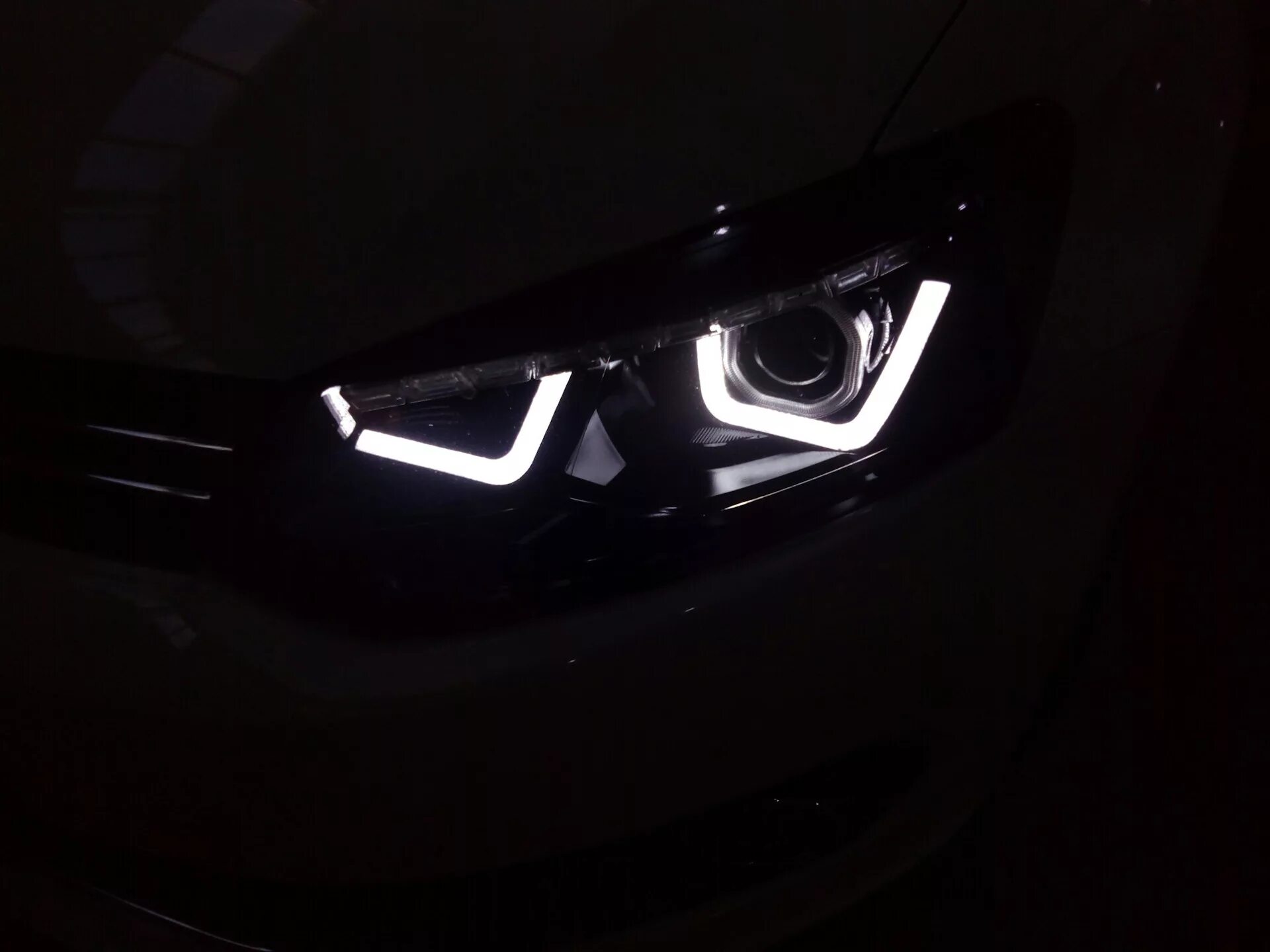 Светодиодные фары на фольксваген поло седан 2014. Лед фары на поло седан 2019. Volkswagen polo led фары. Vw polo sedan фары led. Светодиодные фары на фольксваген поло седан 2014.
