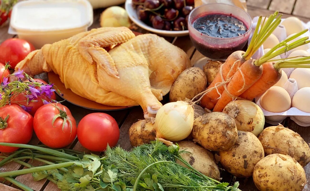 Фермерские овощи. Ферма экзархо. Натуральные деревенские продукты. Натуральные фермерские продукты. Продукты из деревни.