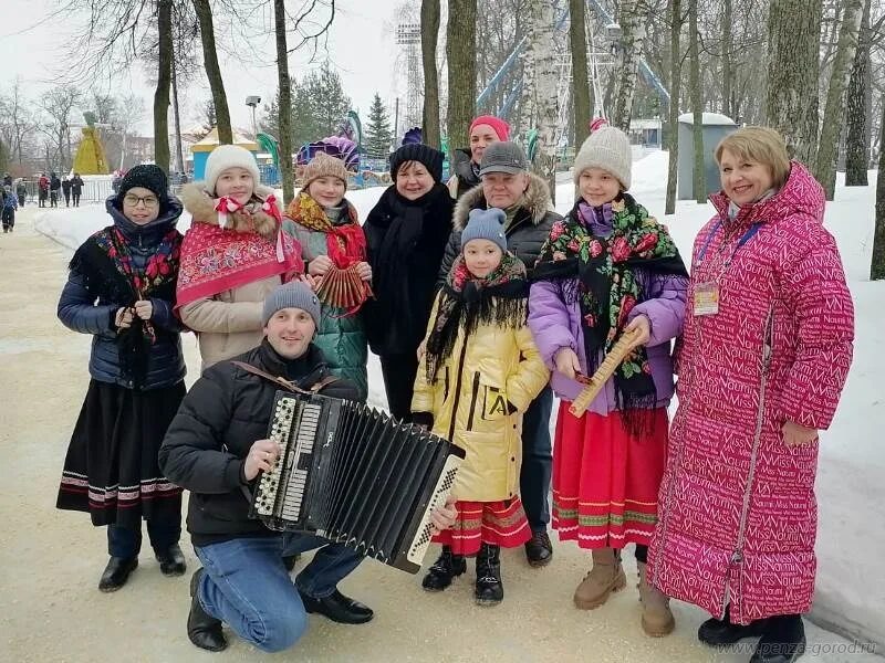 Ансамбль народный праздник. Масленица. Жители Пензы. Празднование Масленицы фото. Масленица в парке белинского пенза 2024