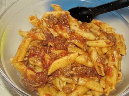 Макароны по флотски с тушенкой на сковороде