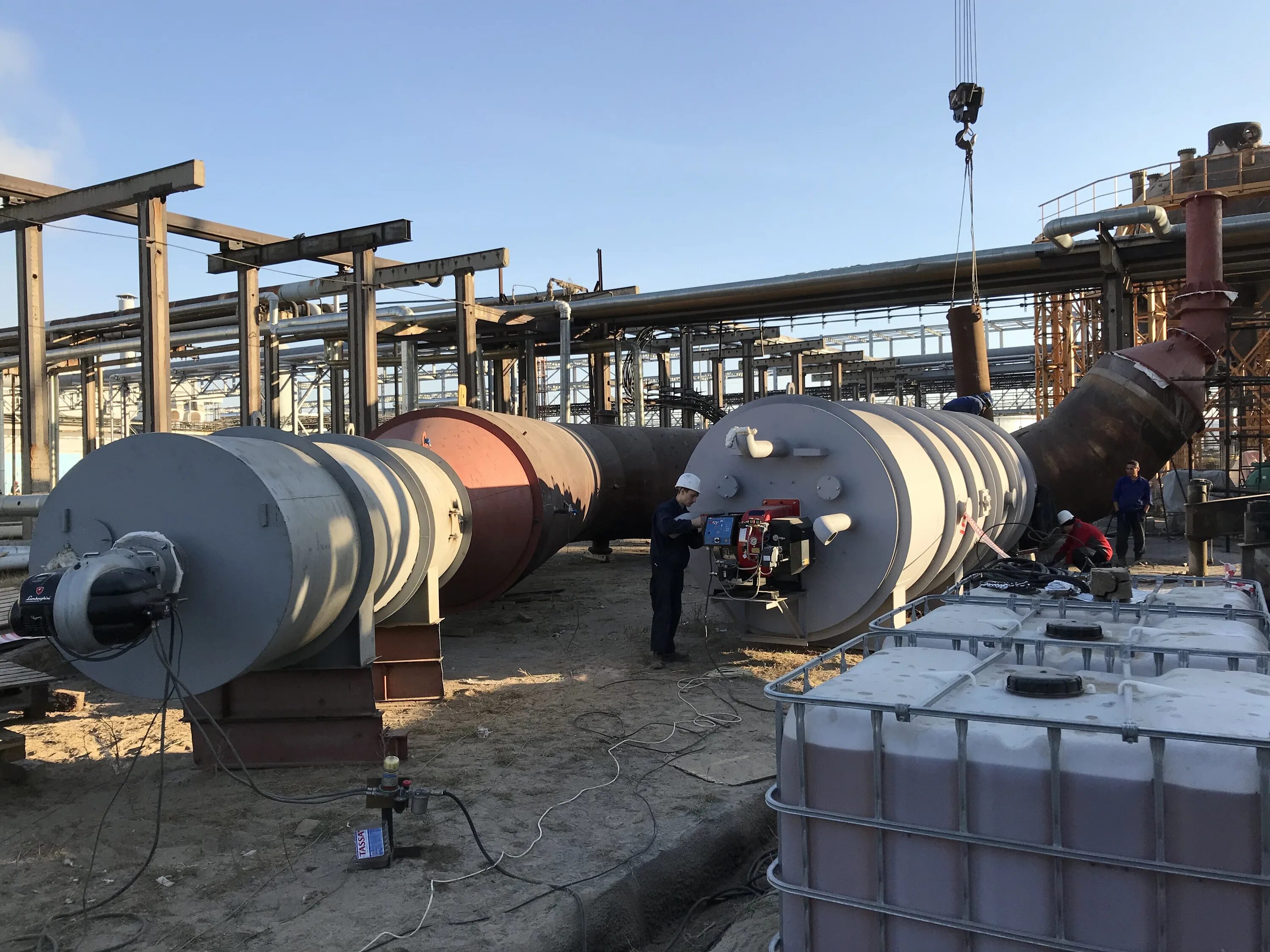 Распределительная тарелка в реакторе гидроочистки чертеж. Оргнефтехим. Металлический реактор r-201 (chemre system ink. Перевозки крупногабаритных и тяжеловесных реакторов. Схема реактора гидроочистки.