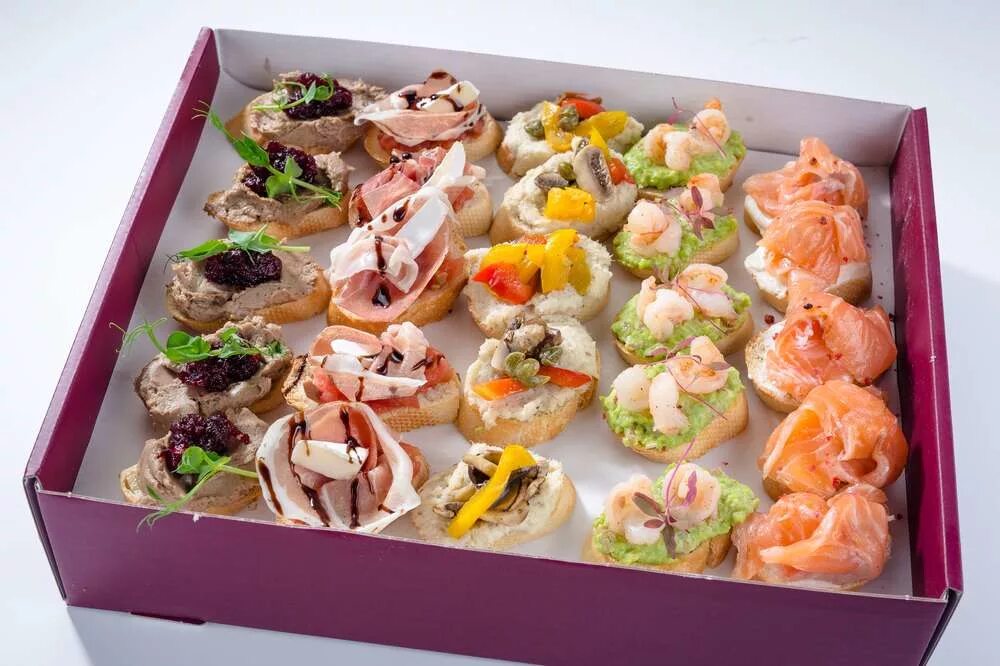 Сок рич вкусы. Вкусы в аюрведе. Соленая пища аюрведа. Пастила трубочкой. Готовые сэндвичи в упаковке.