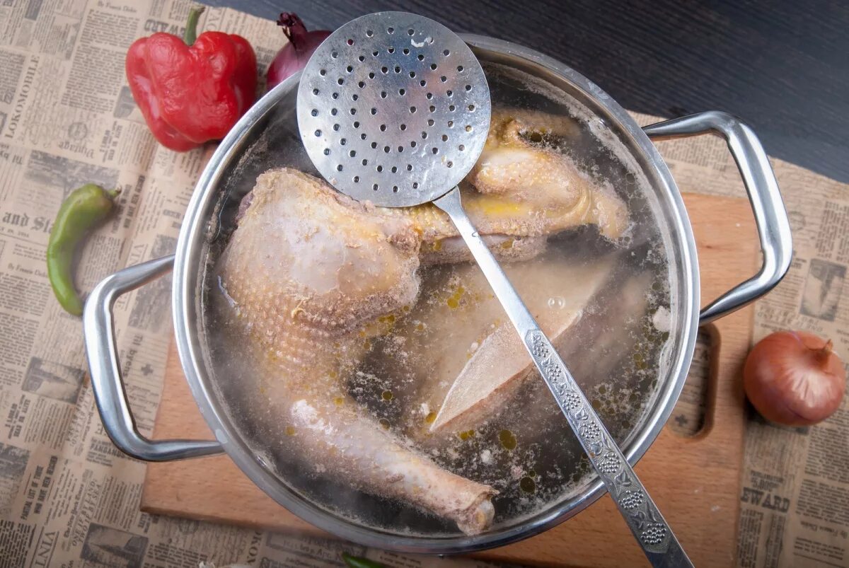 Сколько варить мясо в кастрюле
