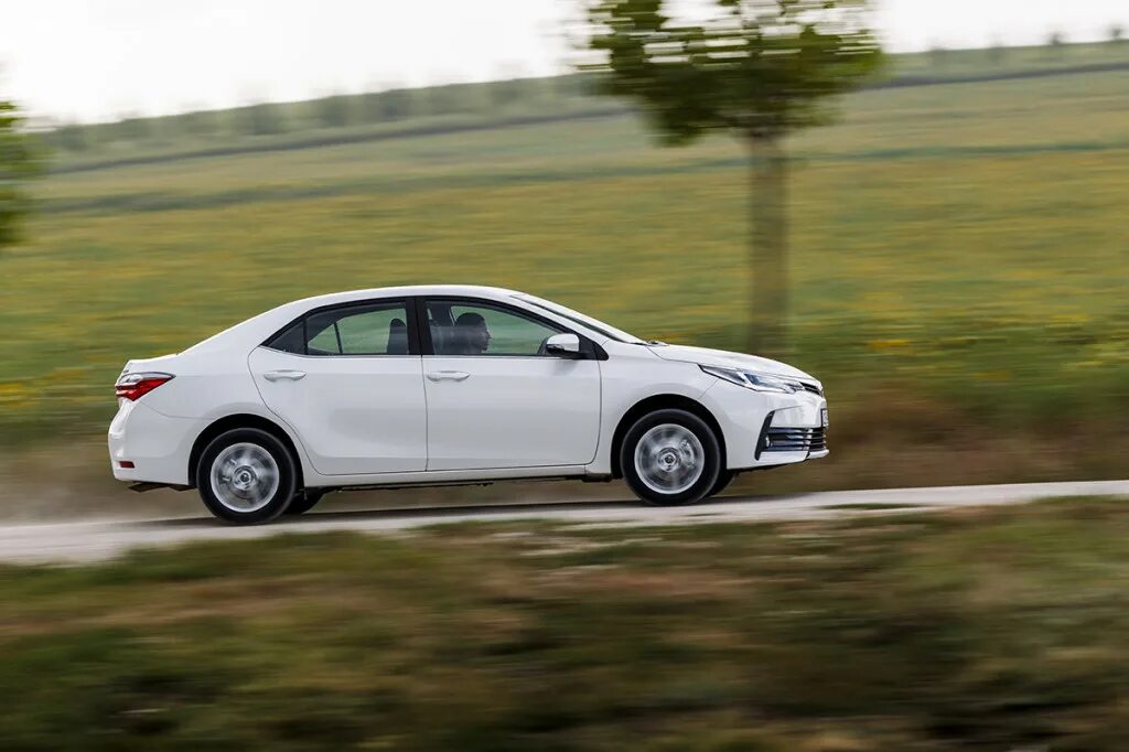 Тойота королла 2018 года. Toyota corolla 2018 1.8. toyota corolla sedan eu 201. тойота королла 2018 характеристика. тойота королла новый кузов фото.