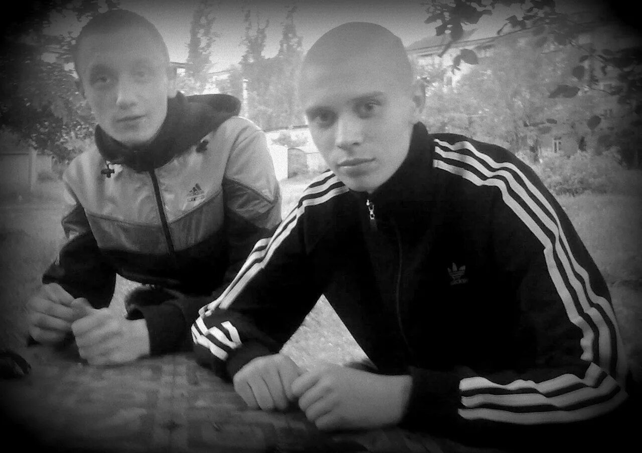 Scally milano клипы. Scally lads стиль. scally milano березники. гопник с битой. scally lads пацаны.