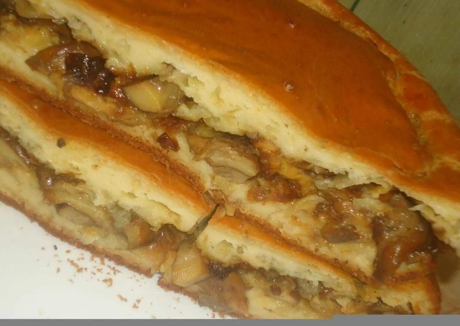 Рецепт заливного пирога с грибами и картошкой. Заливной пирог с картошкой. наливной пирог с картофелем. пирог наливной с картошкой и грибами. заливной пирог с картошкой и грибами.