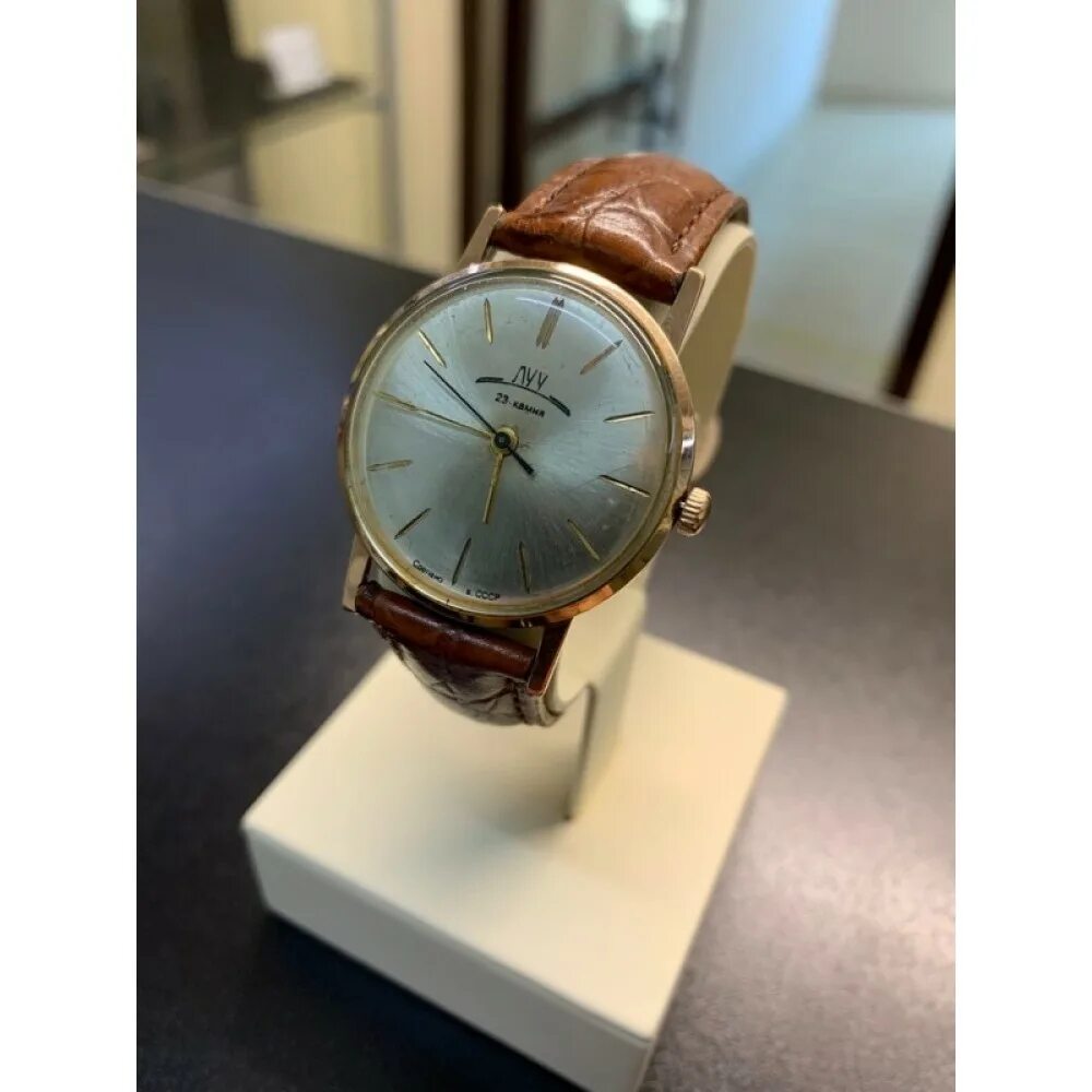 Часы луч 2209 23 камня. Ломбард вятские поляны. Вятские поляны магазин центральный. Лого монзо. Ломбард вятские поляны.