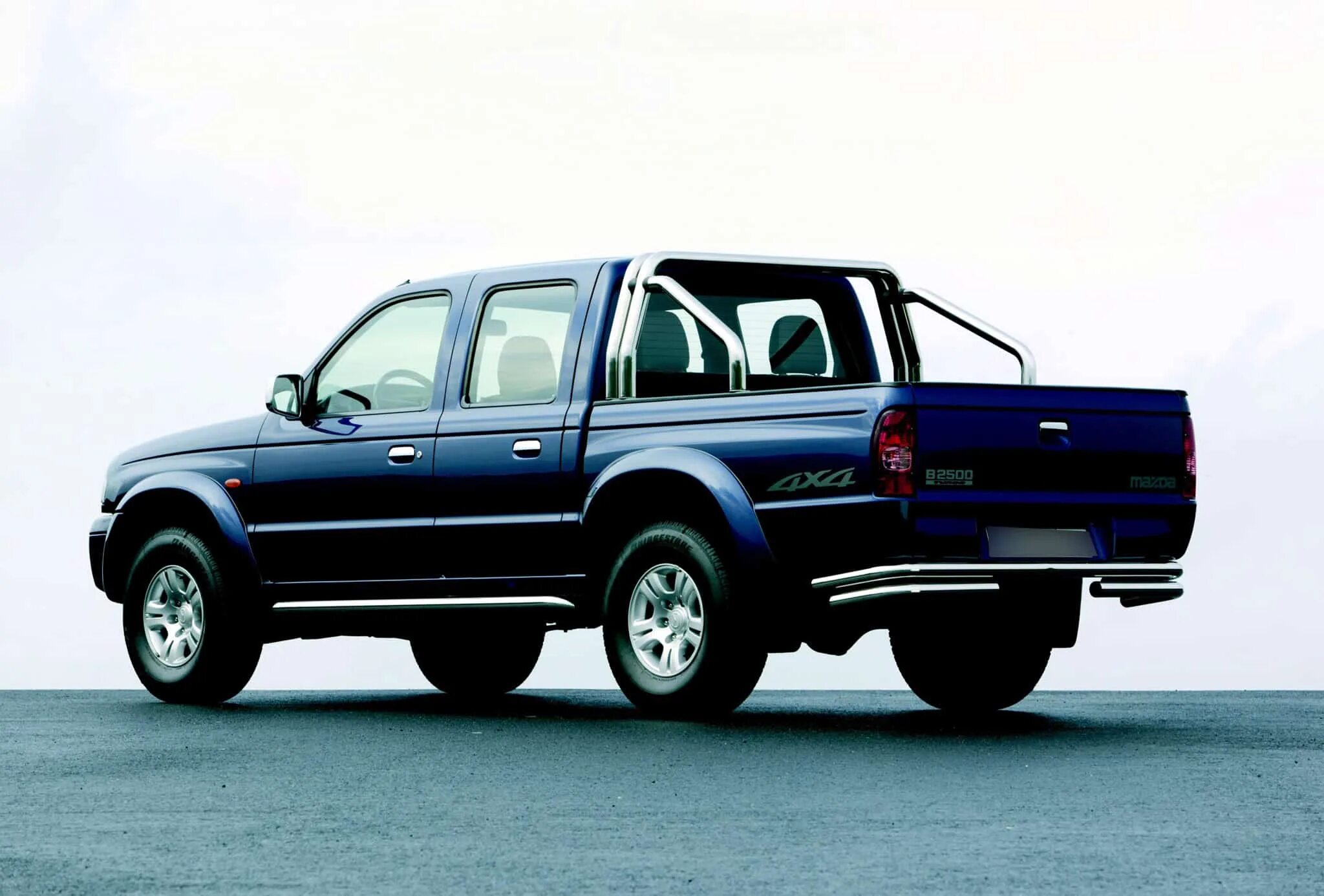Mazda b series. Mazda b2500 1999. Мазда в 2500. Mazda пикап b2500. Mazda b2500 2006.