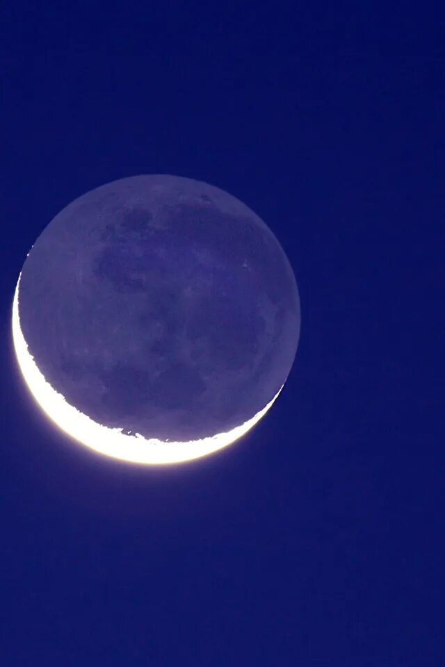 Каким цветом луна на небе. Половина Луны. Изображение Луны. Полумесяц. Полнолуние.