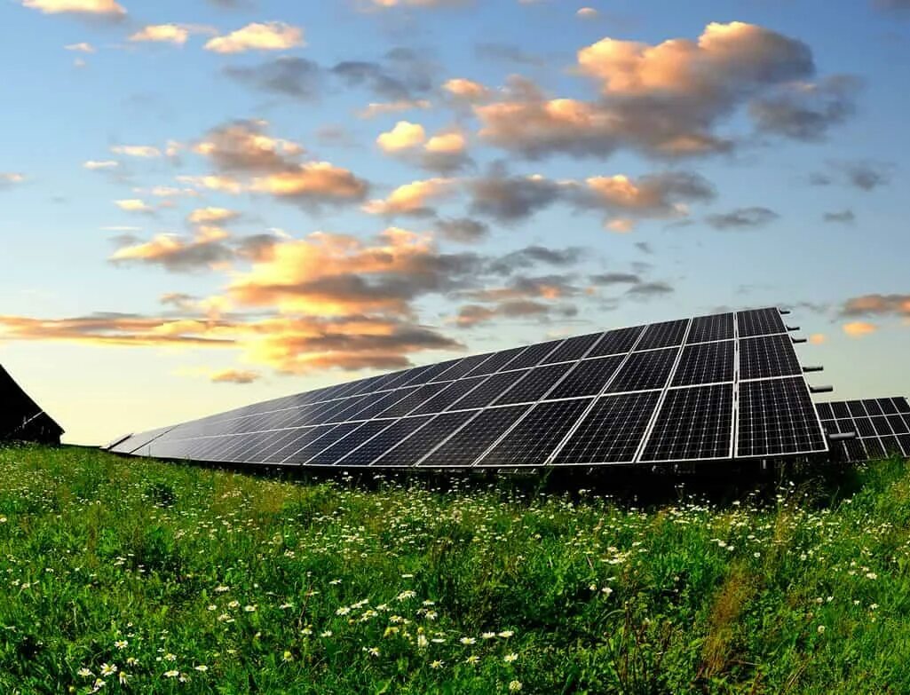 Альтернативные источники энергии гелиоэнергетика. Возобновляемые источники энергии солнечная энергия. Гелиоэнергетика (энергия солнца). Гелиоэнергетика (энергия солнца). Неисчерпаемые климатические ресурсы.