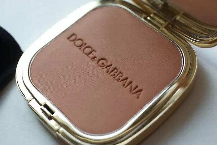 Бронзер Дольче Габбана. Glow Bronzing Powder Dolce Gabbana. Бронзатор Дольче Габбана. Пудра дольче габбана