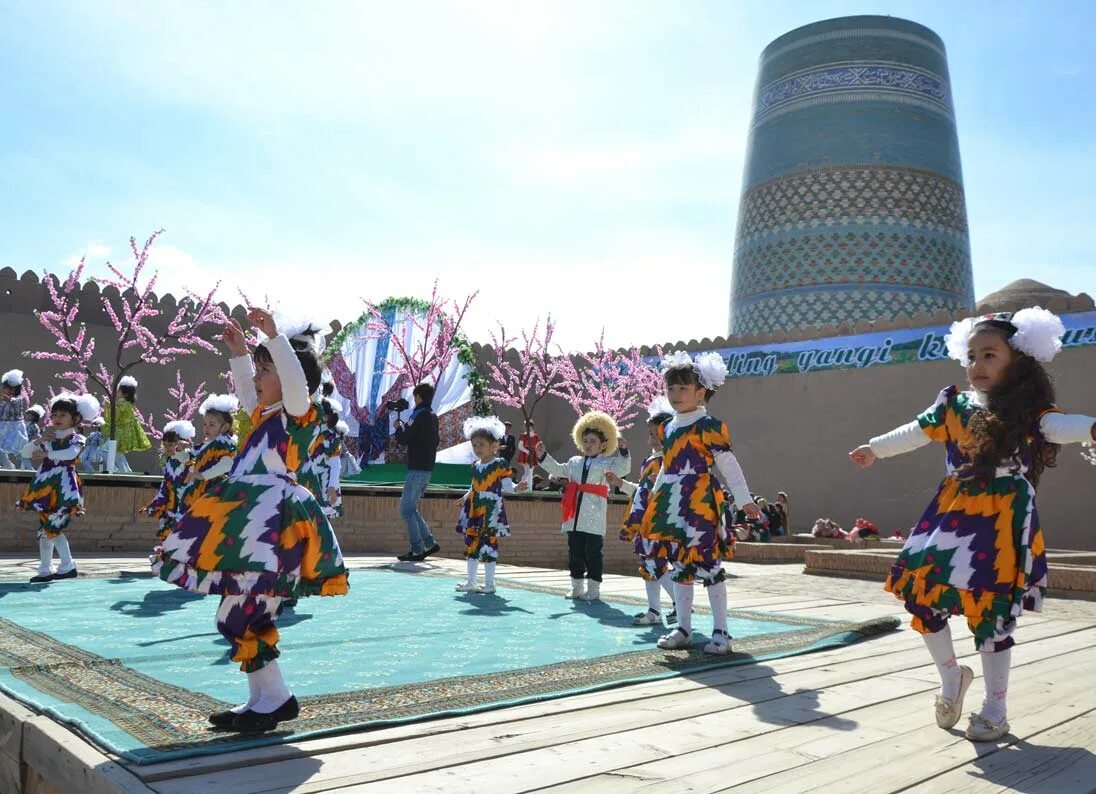 выходные и праздники узбекистан