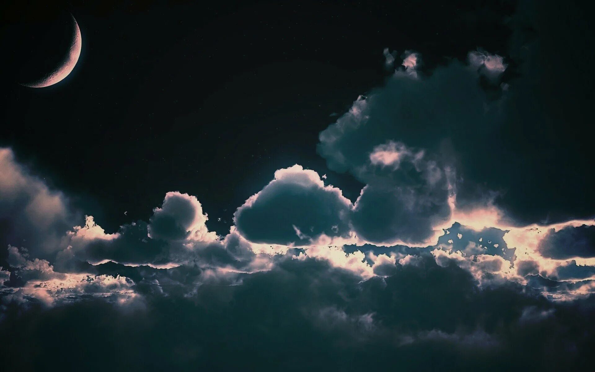 Облачное небо ночью. Ночное небо с облаками. Синие облака. Темное небо. Облачное небо ночью.