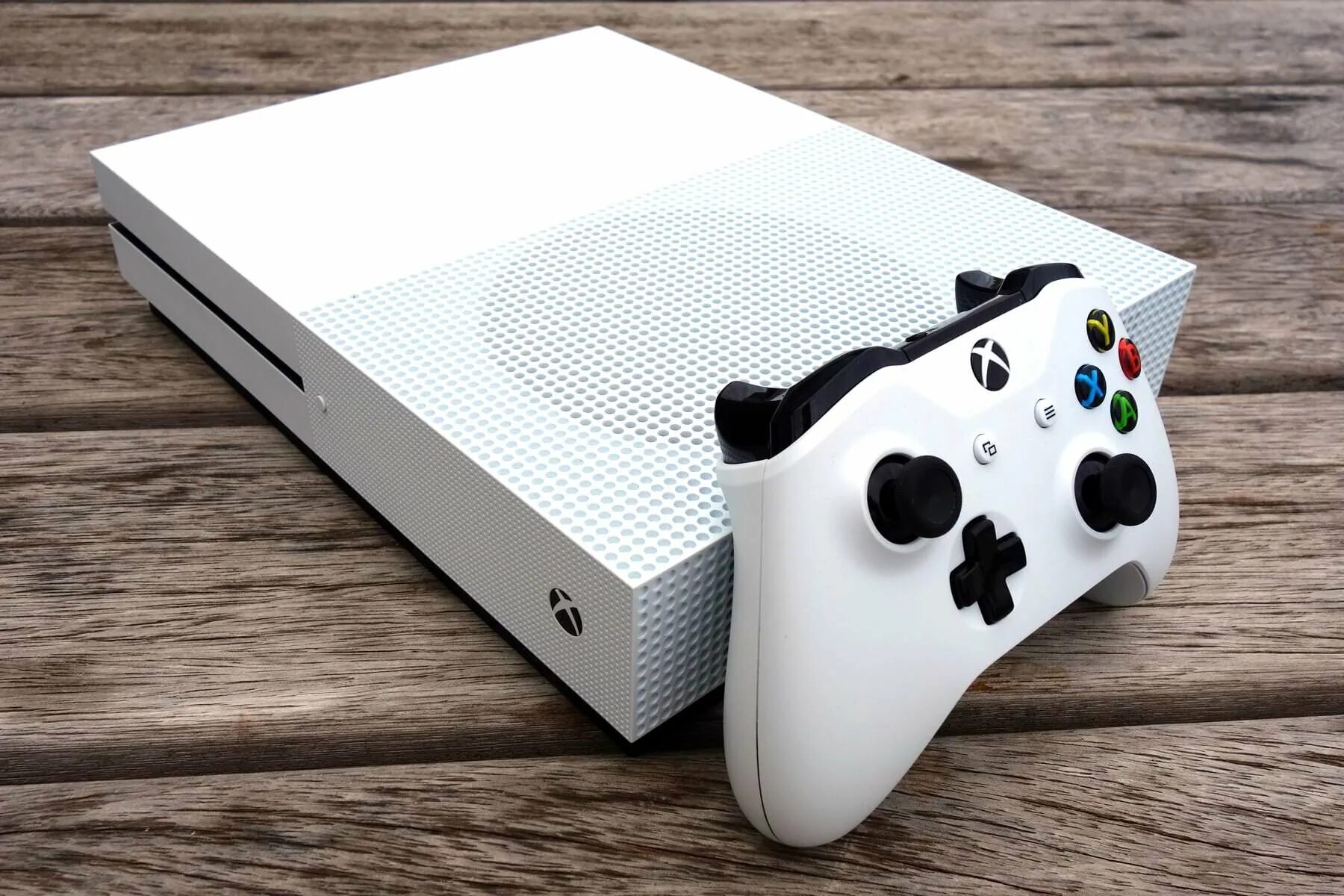 New box one. Xbox one s. Приставка Xbox one s. Xbox 360 one s. Xbox 360 и Xbox one.