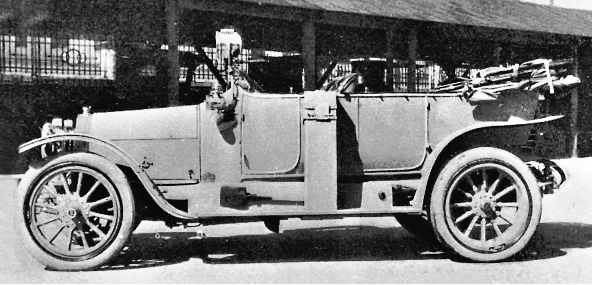 Первые 25 35. Руссо-Бюир. Автомобиль Russo-Buire 1912г. Автомобили Российской империи до 1917. Машины во время революции.