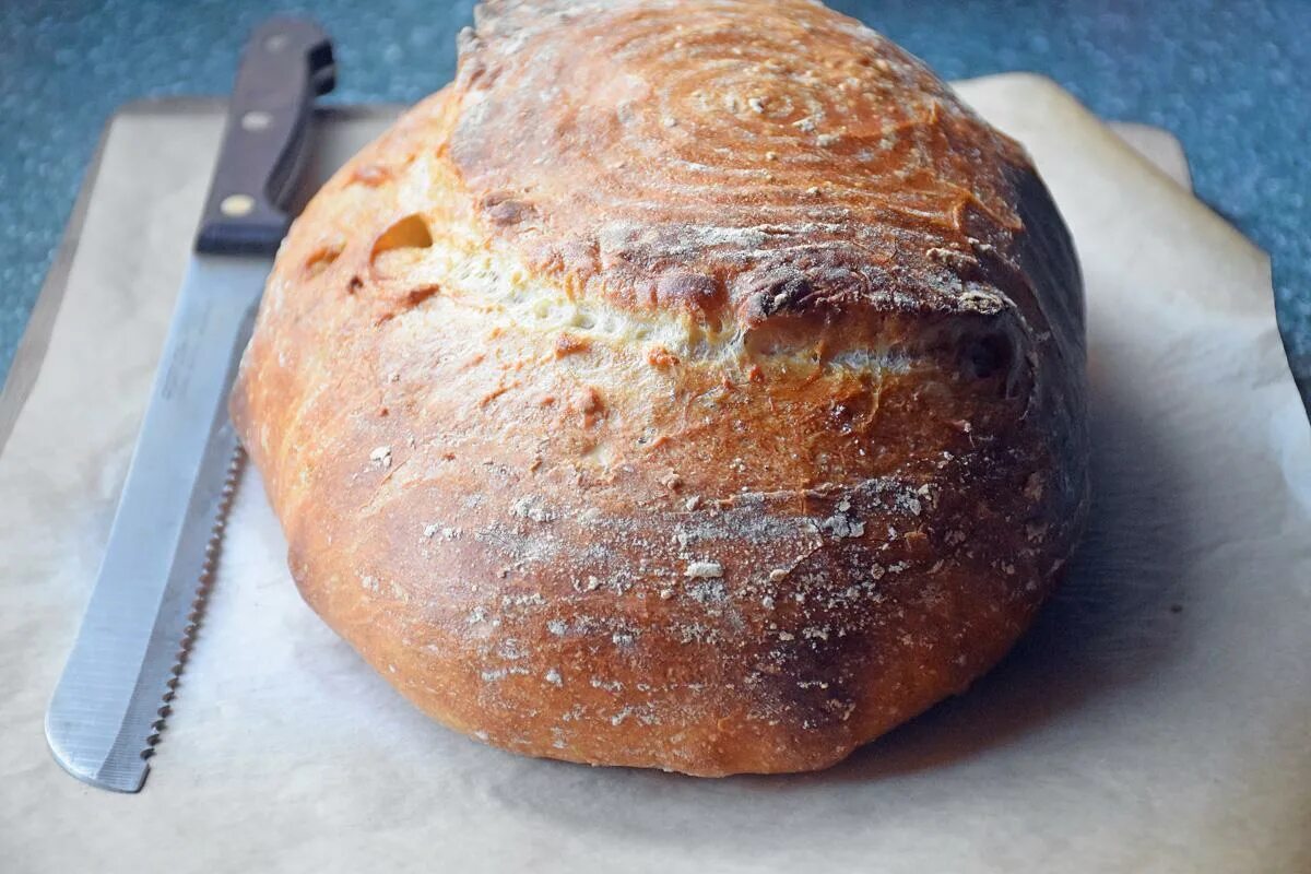 Батон потемкинский. Поляныца. Поляныця хлеб. Украинский хлеб поляница. Поляница и паляница.