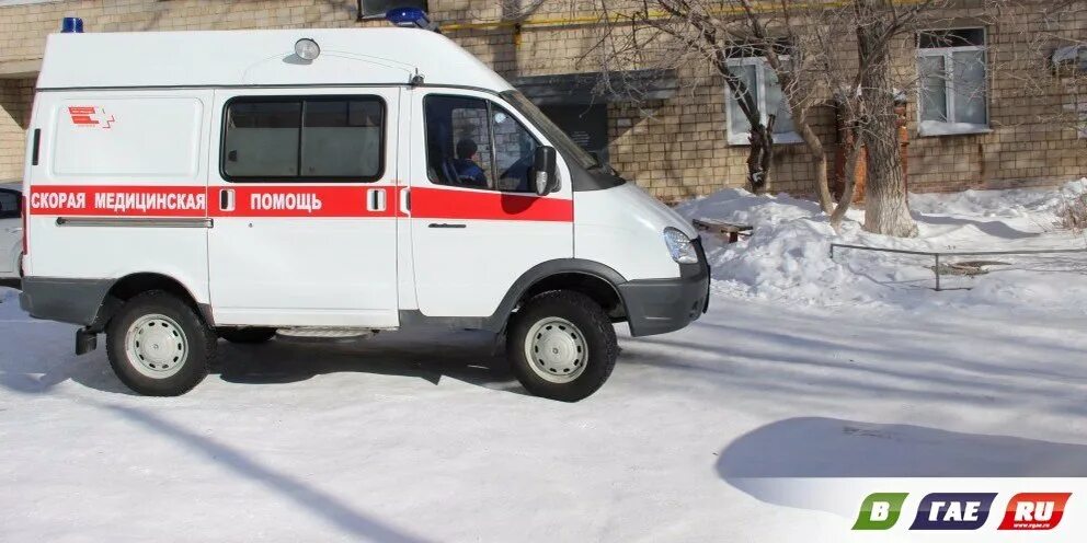 Доставили по скорой в больницу