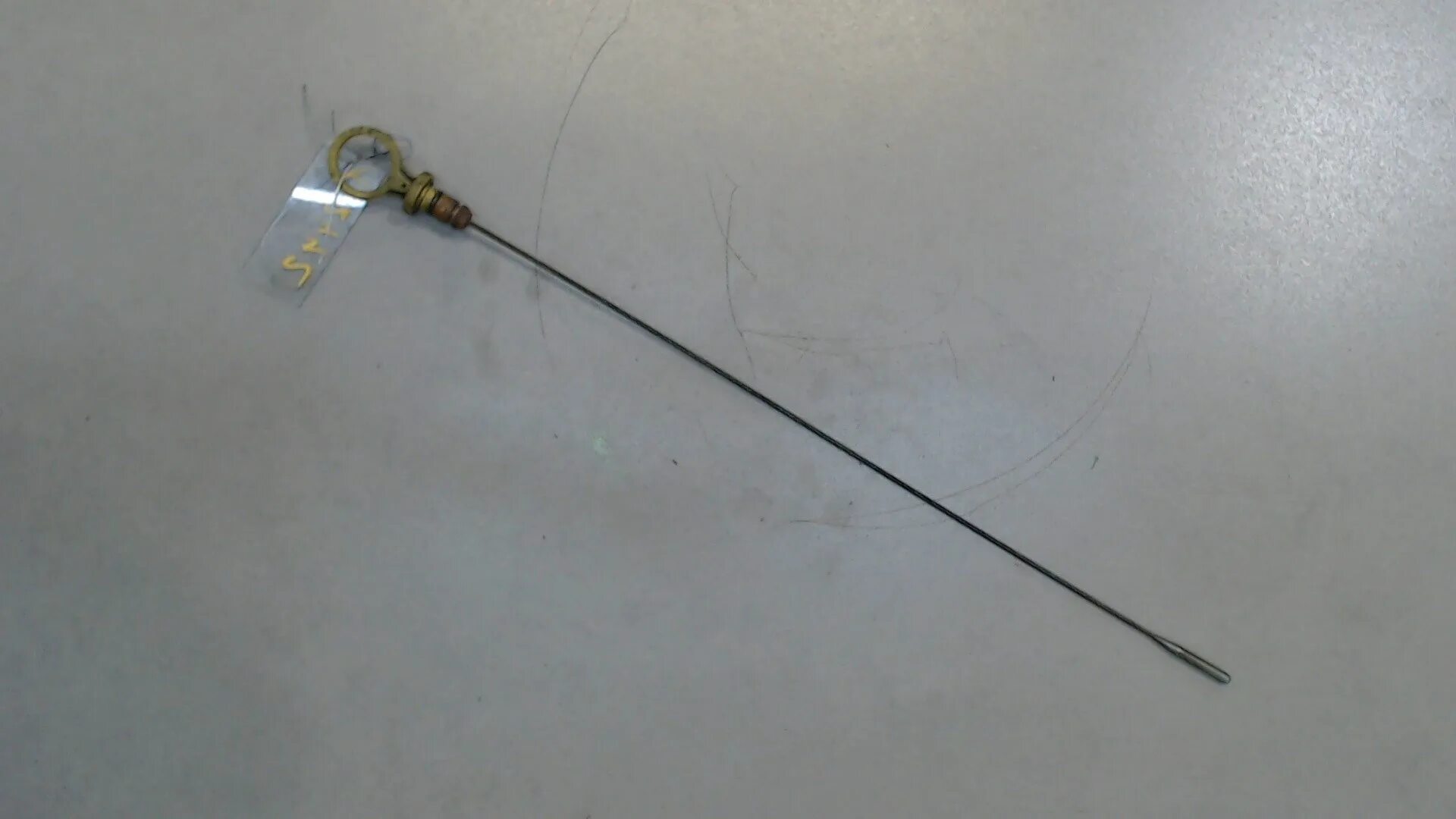 Щуп опель корса. Масляный щуп додж караван 2. Масляный щуп опель корса. Щуп опель корса. Щуп опель корса.