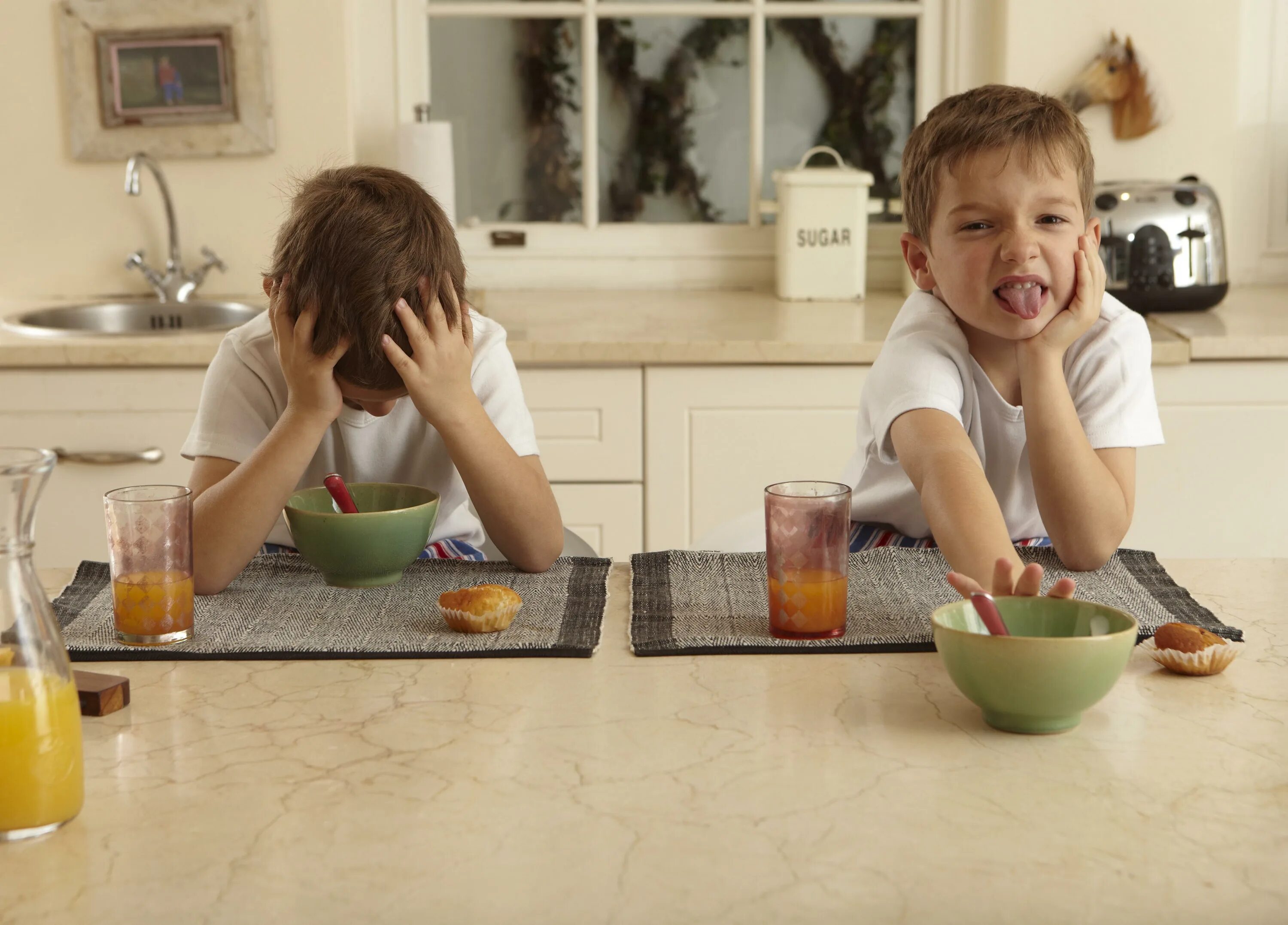 Picky Eater. Принятие пищи дети. Ребенок отказывается от еды. Привередливый человек. It wants to eat me