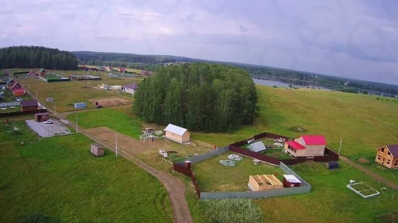 Озеро балтым. Балтымские дачи. Балтымские дачи верхняя пышма. Балтымские дачи коттеджный поселок екатеринбург. Нагорный екатеринбург озеро.