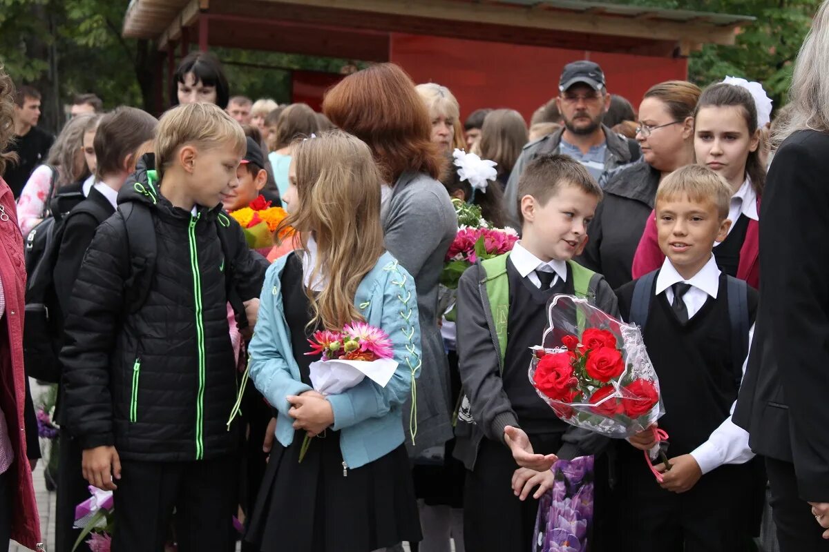 Школа 20 псков. Школа 1 Псков. 10 Школа Псков. 22 Школа Псков. Православная гимназия Псков 28.