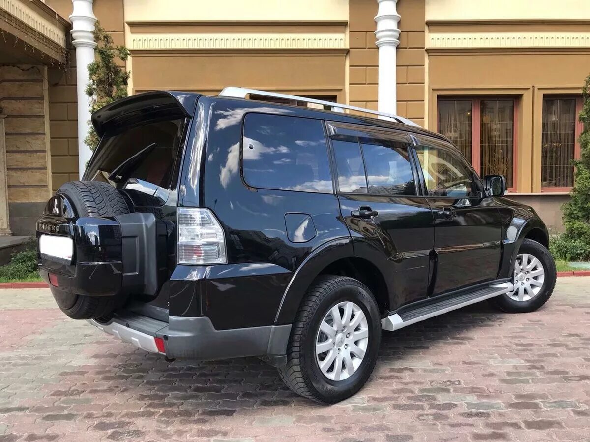 Митсубиси Паджеро 4. Mitsubishi Pajero 4 черный. Митсубиси Паджеро 2008. Мицубиси Паджеро 2008 черный.