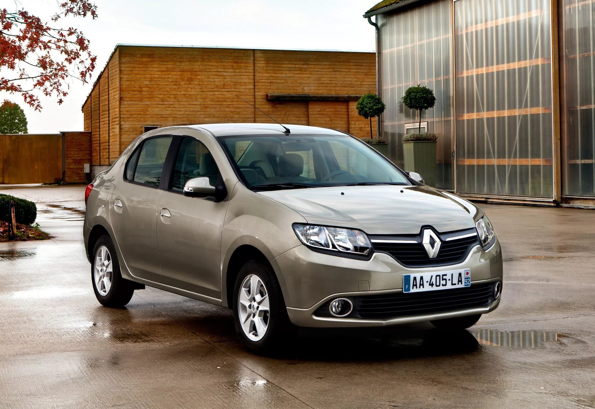 Рено б у дизель. Логан 2014. Renault Logan 2014. Renault Logan 2013. Рено Логан 2 2012.