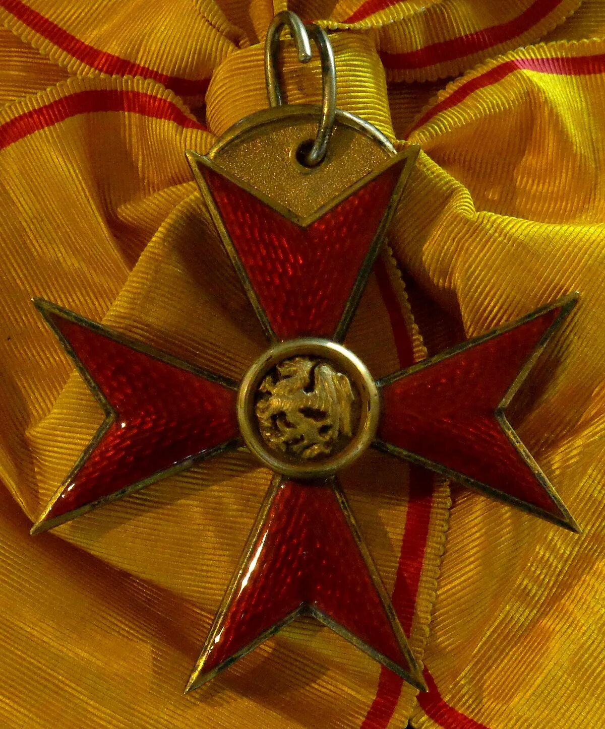 Орденская цепь ордена грифона. Мекленбург-шверин. Орден грифона беларусь фото. Мальтийский крест ордена грифона. Орден вендской короны.