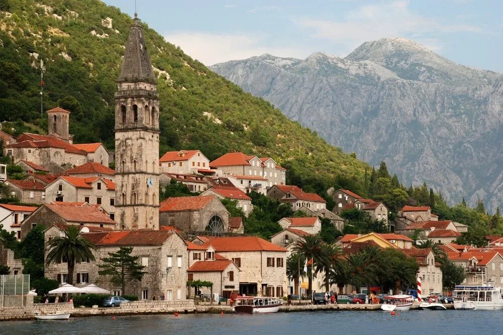 Budva girl. Тиват достопримечательности. Пераст черногория. Тиват достопримечательности. Черногория из красноярска.