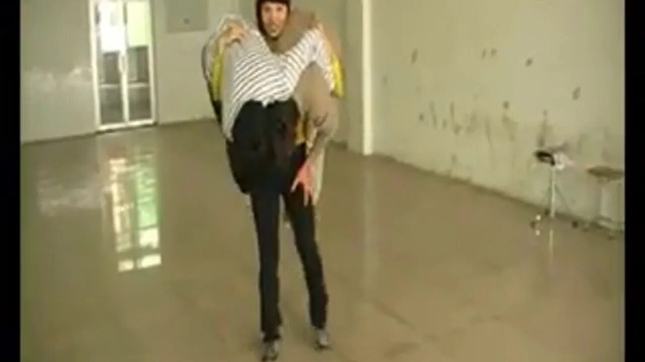 Lift carry 2020. Srsvision 3d ff lift and carry. Woman lift and carry man. Woman lift and carry man. Lift carry dance.